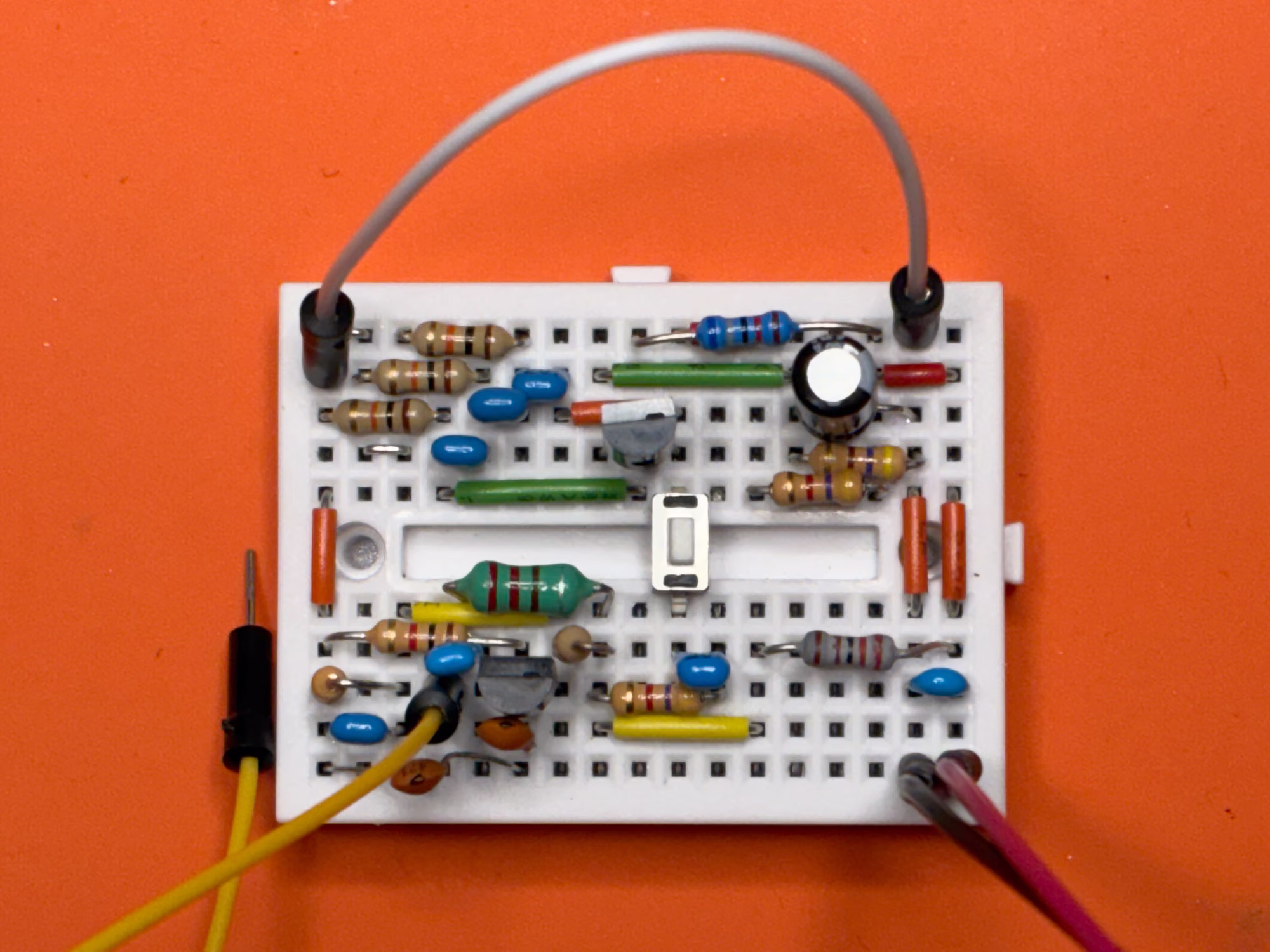電波で音を飛ばせ！ブレッドボードで作るモールス信号送信機