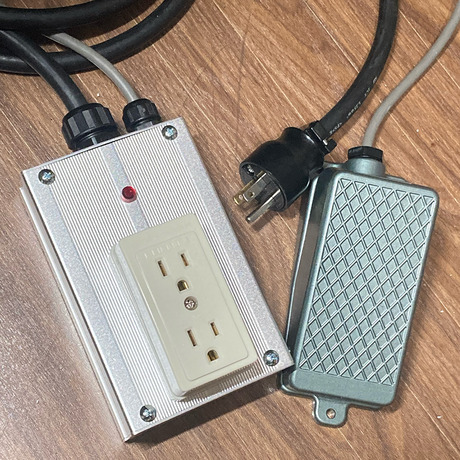 コンセント用フットスイッチ